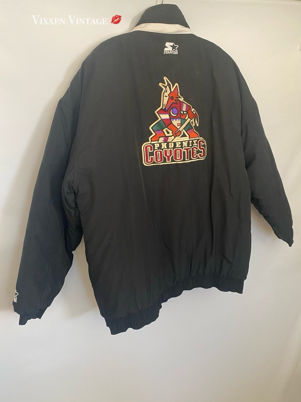 VINTAGE 1990'S STARTER ‘PHOENIX COYOTES’ NHL FULL-ZIP HOODED PUFFER JACKET